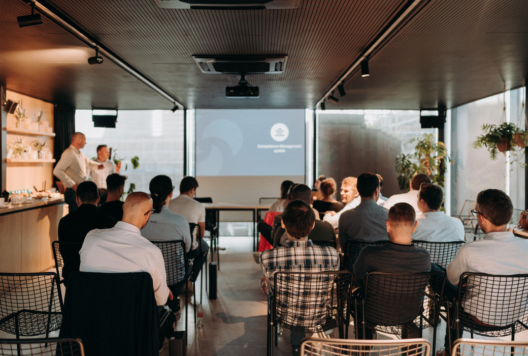 Avelon (C) Karen Van Der Biest - Team